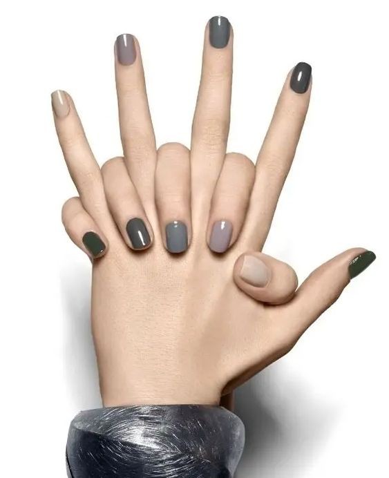 17 nails art minimalistes pour des ongles courts 9