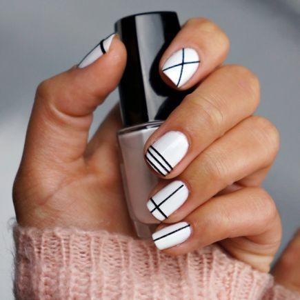 17 nails art minimalistes pour des ongles courts 55