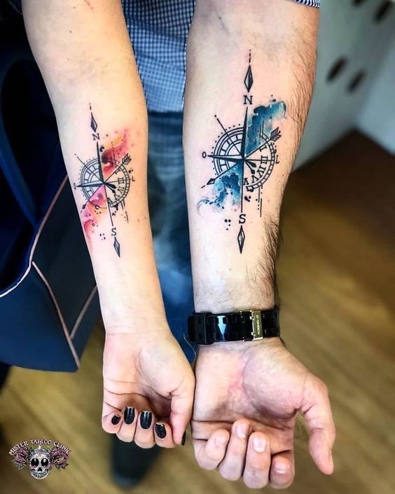 Tatouages boussole : 38 idées pour vous aider à trouver votre voie 10