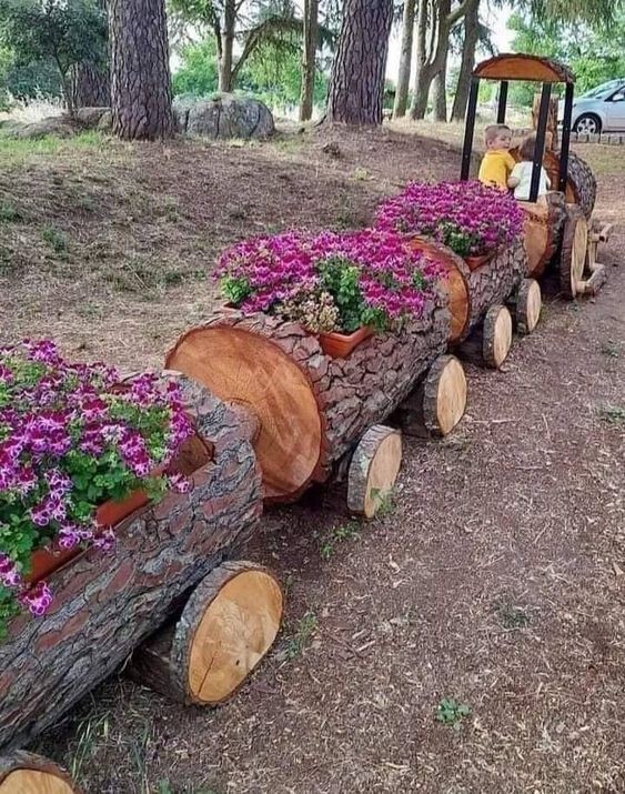28 idées pour décorer votre jardin avec des troncs d'arbre 11