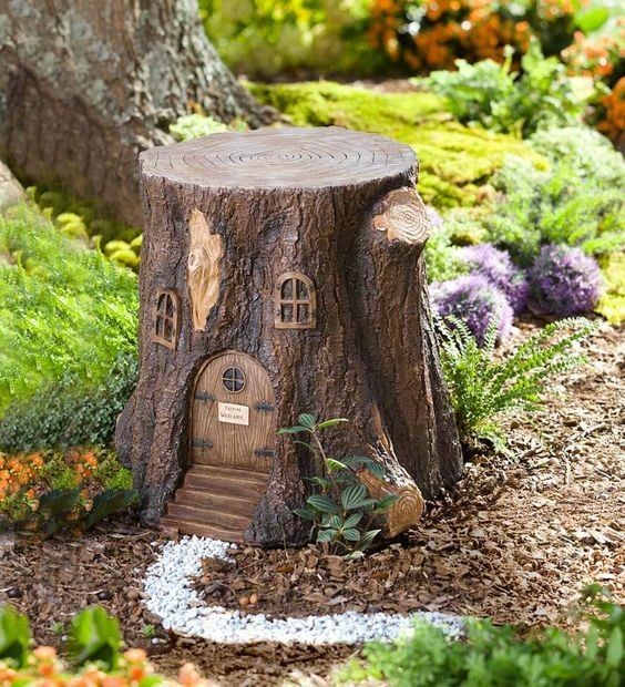 28 idées pour décorer votre jardin avec des troncs d'arbre 20