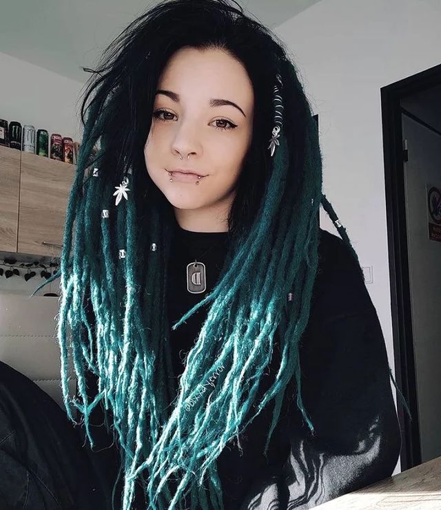 30 Styles De Dreadlock Uniques et Accrocheurs pour un nouveau Look Audacieux 14 30 Styles De Dreadlock Uniques et Accrocheurs pour un nouveau Look Audacieux 14