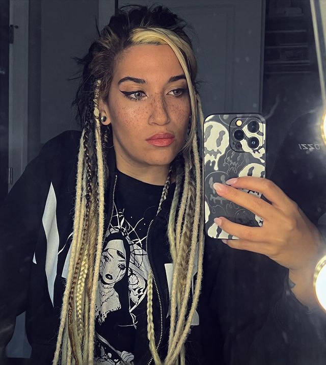 30 Styles De Dreadlock Uniques et Accrocheurs pour un nouveau Look Audacieux 15 30 Styles De Dreadlock Uniques et Accrocheurs pour un nouveau Look Audacieux 15