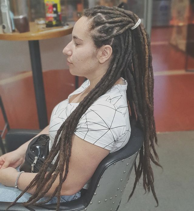 30 Styles De Dreadlock Uniques et Accrocheurs pour un nouveau Look Audacieux 23