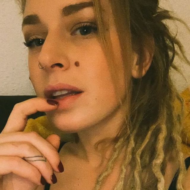 30 Styles De Dreadlock Uniques et Accrocheurs pour un nouveau Look Audacieux 24