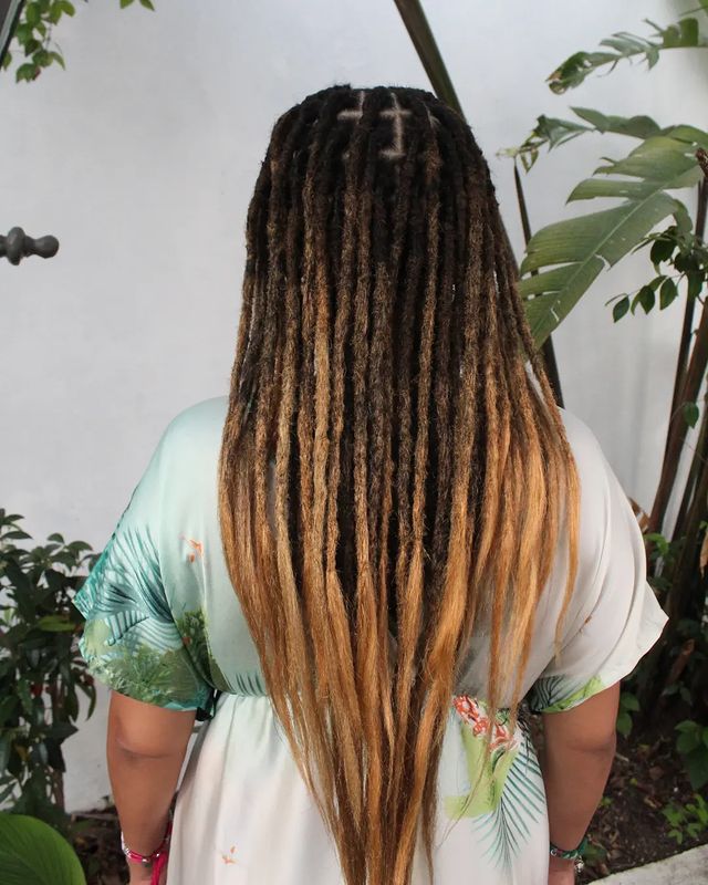 30 Styles De Dreadlock Uniques et Accrocheurs pour un nouveau Look Audacieux 26 30 Styles De Dreadlock Uniques et Accrocheurs pour un nouveau Look Audacieux 26