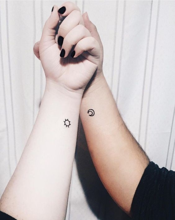 33 petits tatouages meilleures amies pour célébrer ce lien spécial 11