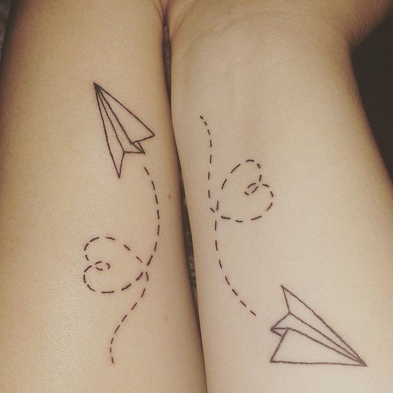 33 petits tatouages meilleures amies pour célébrer ce lien spécial 20 33 petits tatouages meilleures amies pour célébrer ce lien spécial 20