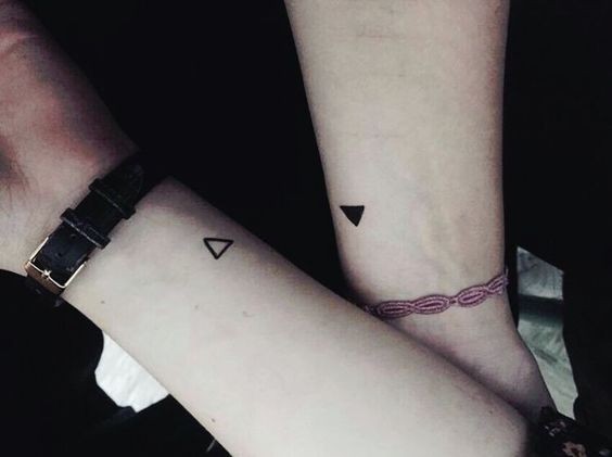 33 petits tatouages meilleures amies pour célébrer ce lien spécial 7