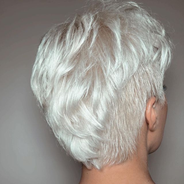 50 Coupes de Cheveux Courtes Pour Les Cheveux Fins A Essayer en 2023 47 50 Coupes de Cheveux Courtes Pour Les Cheveux Fins A Essayer en 2023 47