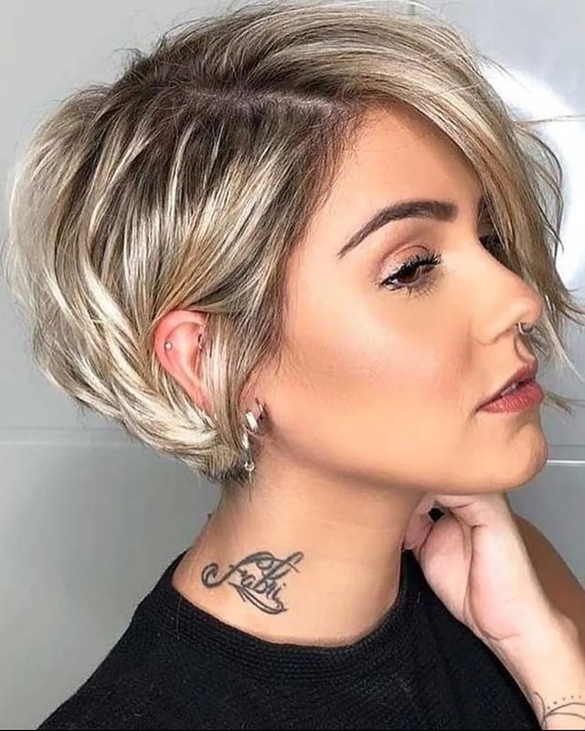 50 Coupes de Cheveux Courtes Pour Les Cheveux Fins A Essayer en 2023 48 50 Coupes de Cheveux Courtes Pour Les Cheveux Fins A Essayer en 2023 48