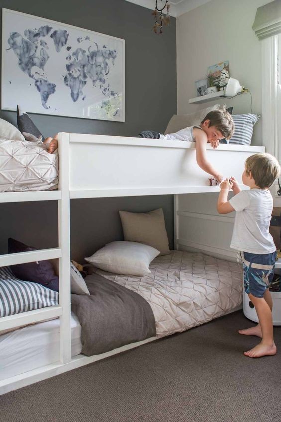 Chambre d'enfant pour deux : avantages et inconvénients 1