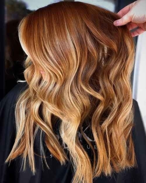 13 Couleurs de cheveux cuivrées avec mèches blondes 13