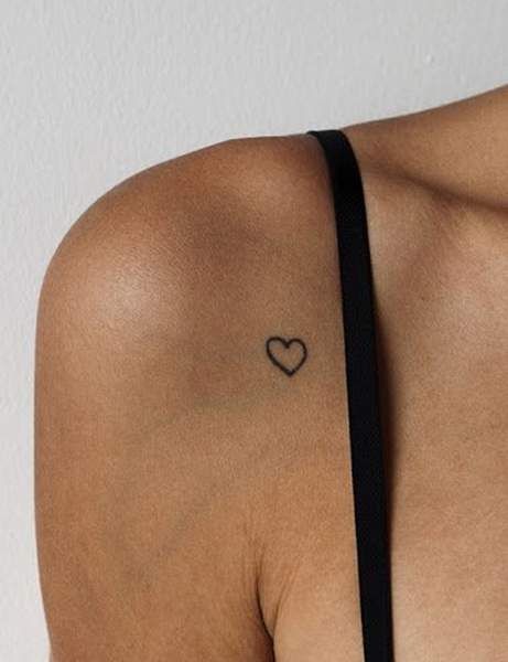 26 Tatouages minimalistes et tendance en 2023 10