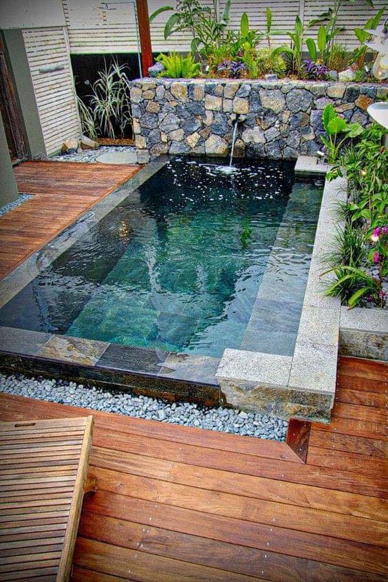 29 idées de petites piscines à construire à la maison 16