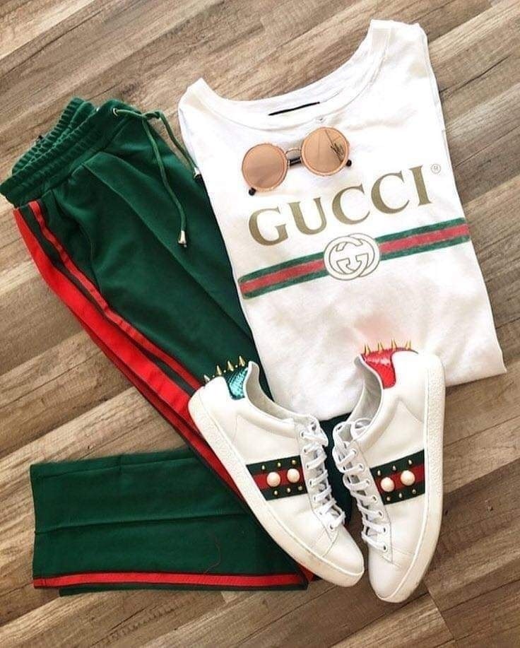 39 idées de tenues avec tee-shirt retro 37 39 idées de tenues avec tee-shirt retro 37