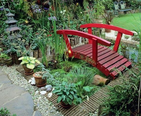 Les 40 plus beaux ponts de jardin pour s'inspirer 29