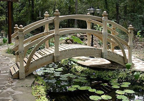 Les 40 plus beaux ponts de jardin pour s'inspirer 35
