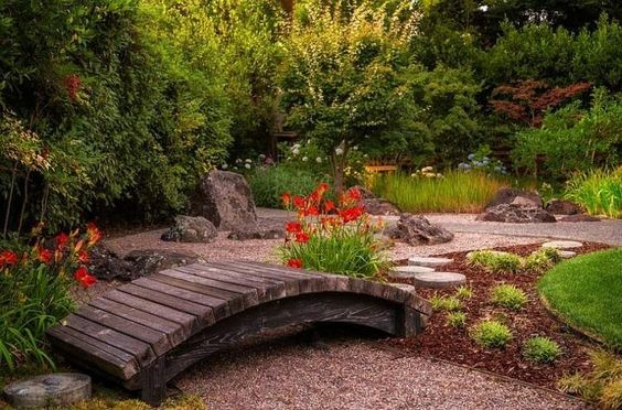 Les 40 plus beaux ponts de jardin pour s'inspirer 39