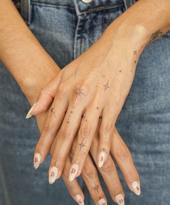 Tatouage chic : 20 top idées pour vous inspirer 19 Tatouage chic : 20 top idées pour vous inspirer 19