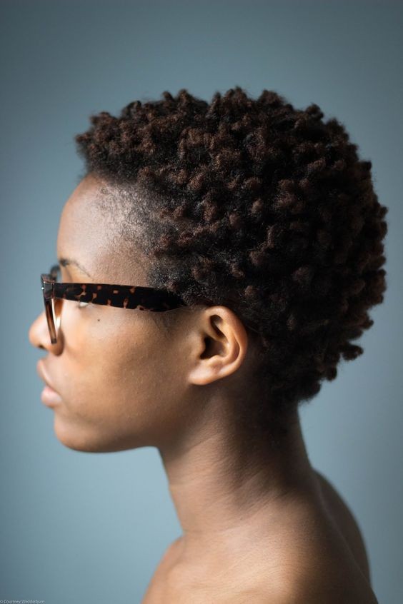 21 Coupes courtes qui rendent une femme noire irrésistible ! 13 21 Coupes courtes qui rendent une femme noire irrésistible ! 13