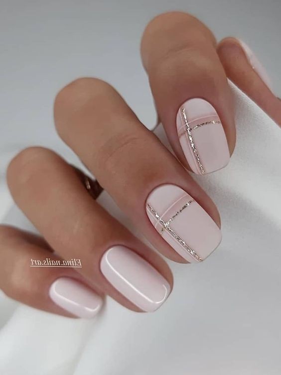 Tendance manucure 2023 : 20 idées pour des ongles stylés 11 Tendance manucure 2023 : 20 idées pour des ongles stylés 11