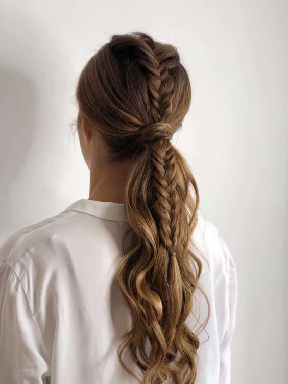 23 idées de coiffures avec des tresses pour cheveux longs 16