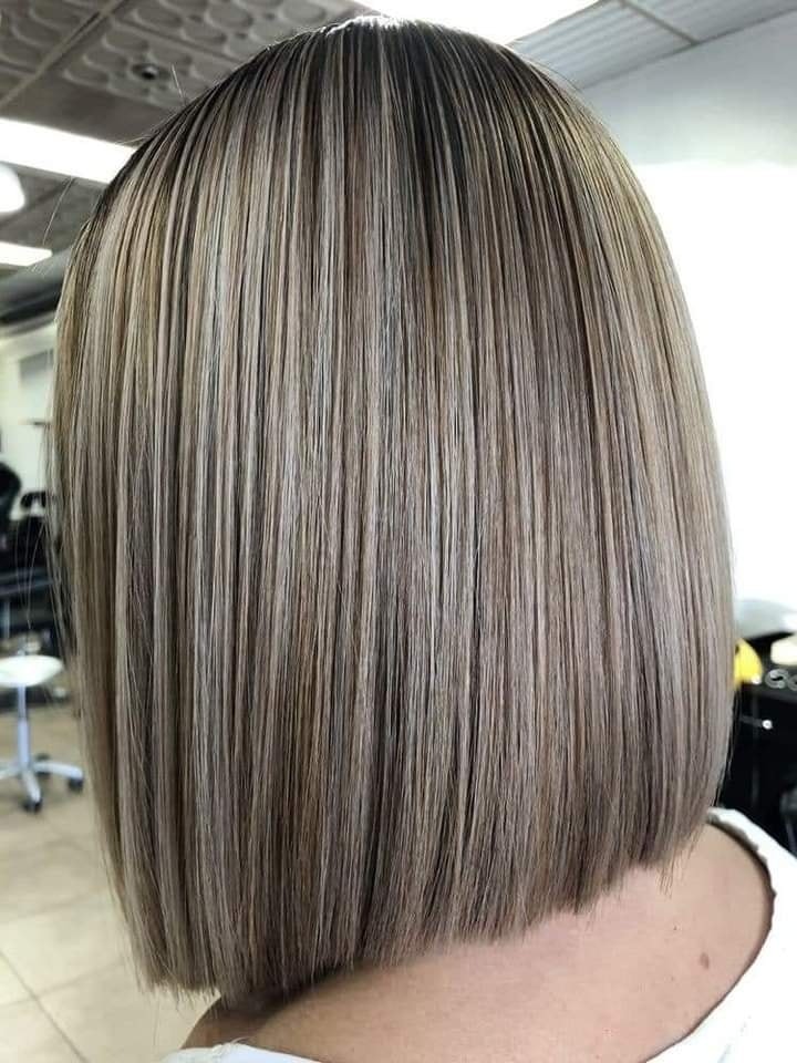 17 Coupes bob avec mèches blondes pour un changement de look 5 17 Coupes bob avec mèches blondes pour un changement de look 5