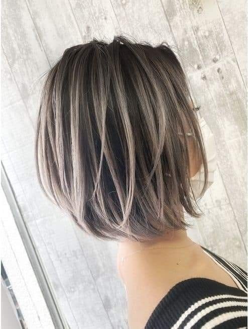 17 Coupes bob avec mèches blondes pour un changement de look 16 17 Coupes bob avec mèches blondes pour un changement de look 16