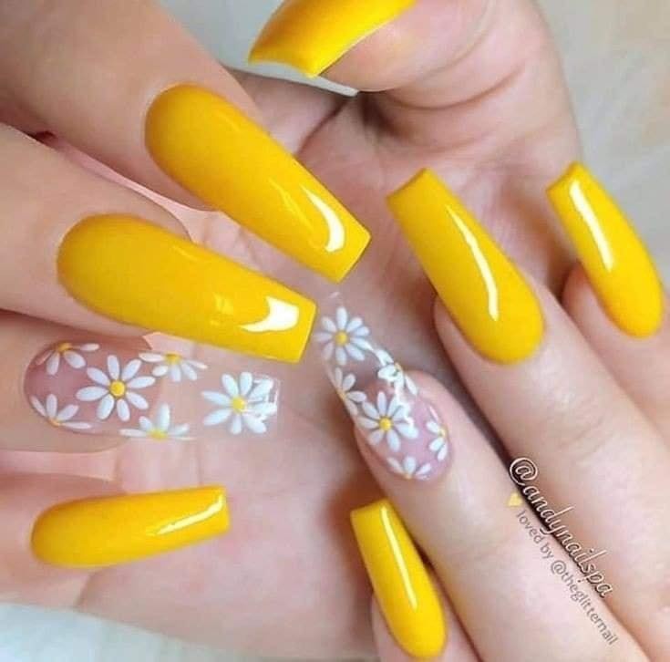 22 idées d'ongles jaunes ou moutarde 1 22 idées d'ongles jaunes ou moutarde 1