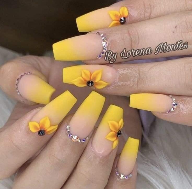 22 idées d'ongles jaunes ou moutarde 18 22 idées d'ongles jaunes ou moutarde 18
