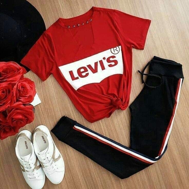 39 idées de tenues avec tee-shirt retro 15 39 idées de tenues avec tee-shirt retro 15