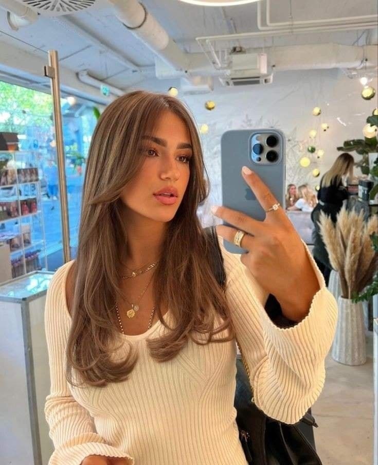 28 photos qui prouvent que la frange est de nouveau à la mode 6 28 photos qui prouvent que la frange est de nouveau à la mode 6
