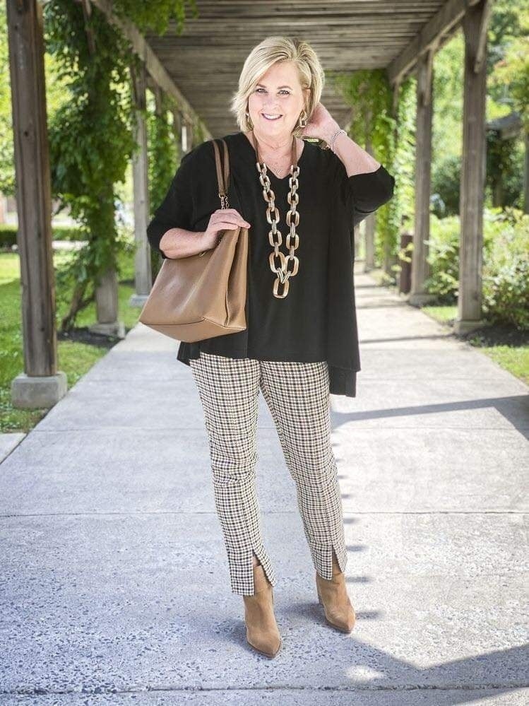 35 Tenues inspirées pour femme à partir de 50 ans 23 35 Tenues inspirées pour femme à partir de 50 ans 23