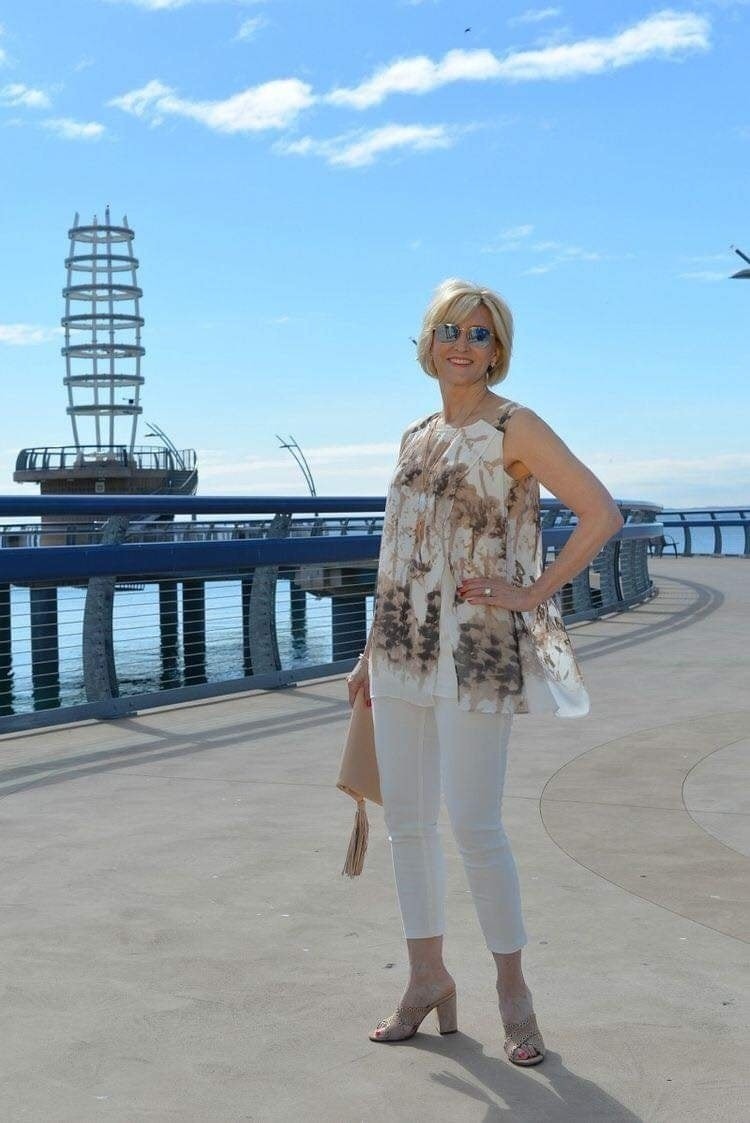 35 Tenues inspirées pour femme à partir de 50 ans 24 35 Tenues inspirées pour femme à partir de 50 ans 24