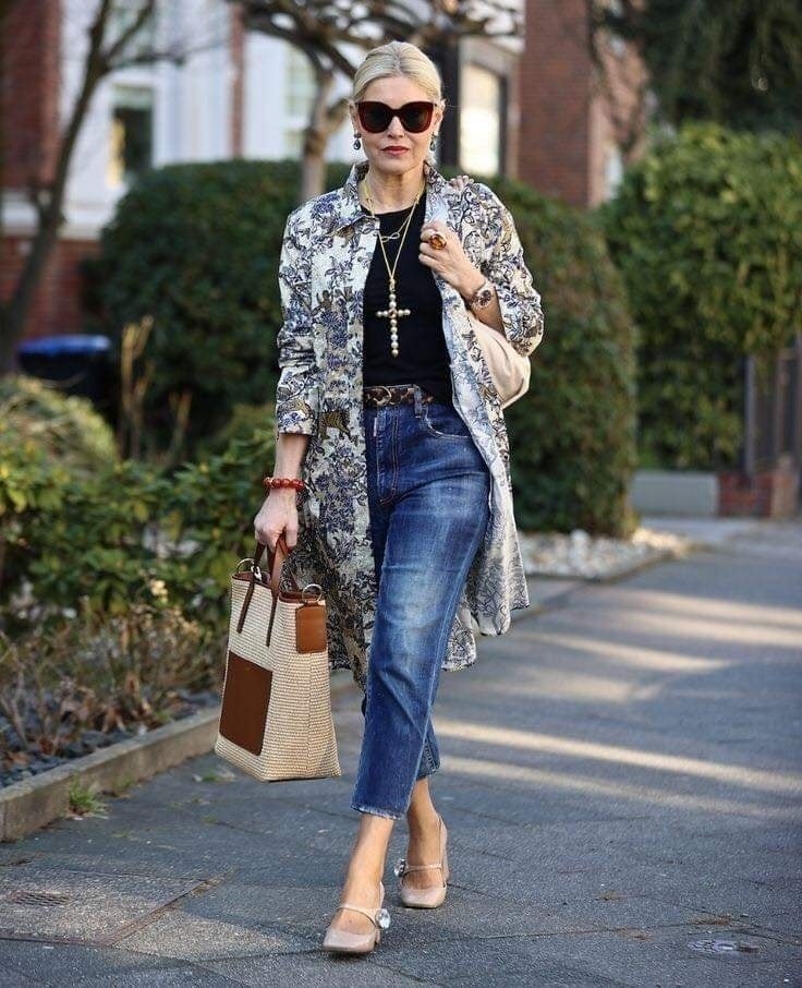 35 Tenues inspirées pour femme à partir de 50 ans 35 35 Tenues inspirées pour femme à partir de 50 ans 35