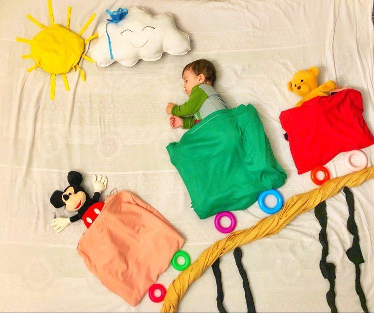 10 jolies idées pour prendre des photos originales de votre bébé avec des couvertures et des draps 5