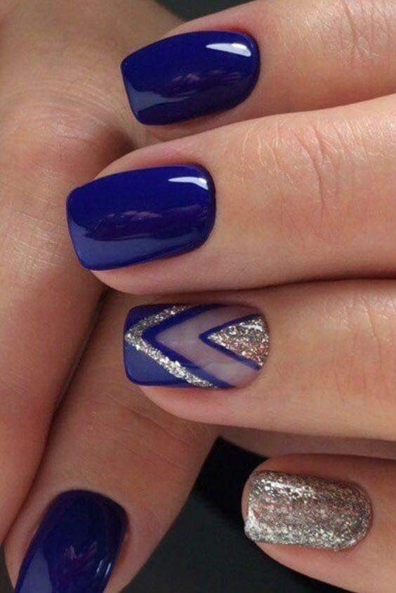 18 top idées de vernis à ongles bleu qui vont te faire craquer à coup sûr 14