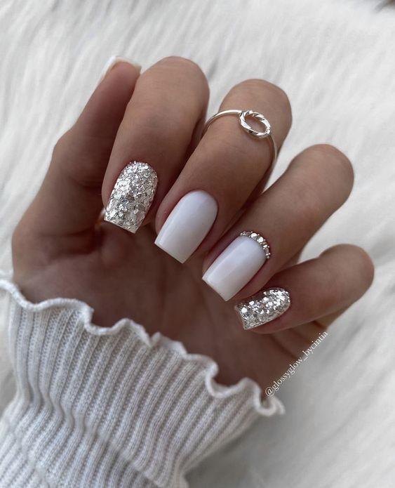 19 Top idées de vernis à ongles blancs style Milky Nails 12