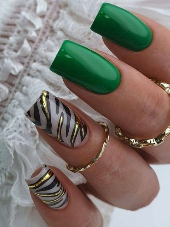 19 top idées vernis à ongles vert sapin 20