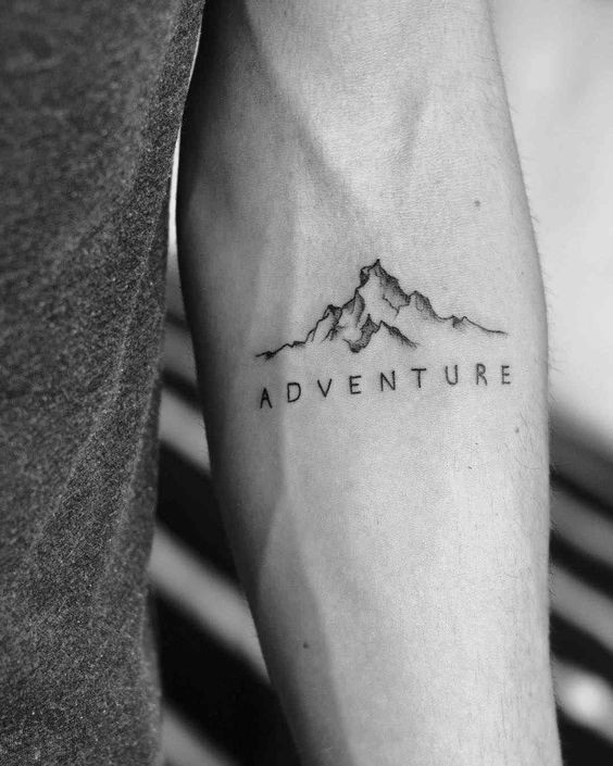 20 Superbes idées de tatouages montagne 3