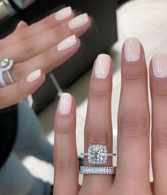23 Idées pour Sublimer vos Ongles le Jour de votre Mariage 19 23 Idées pour Sublimer vos Ongles le Jour de votre Mariage 19