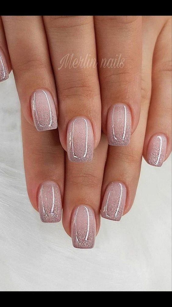 23 Idées pour Sublimer vos Ongles le Jour de votre Mariage 23 23 Idées pour Sublimer vos Ongles le Jour de votre Mariage 23