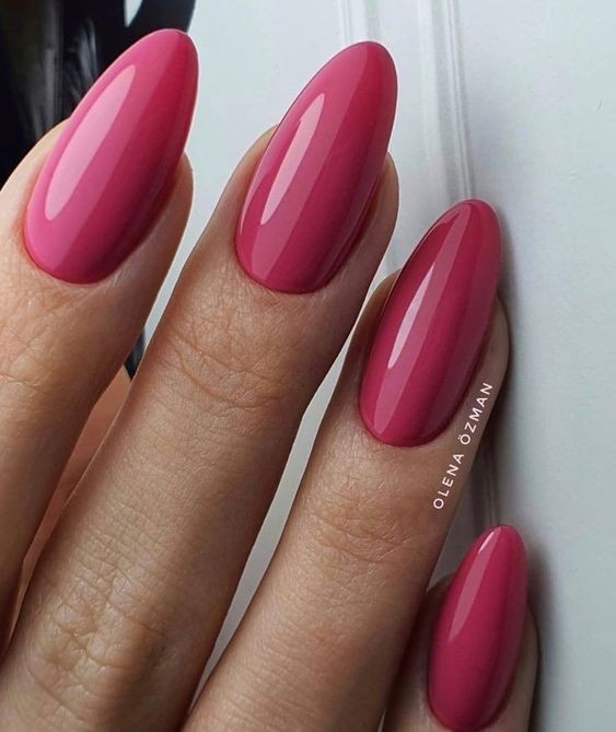 42 top idées d'ongles en amande courts 8