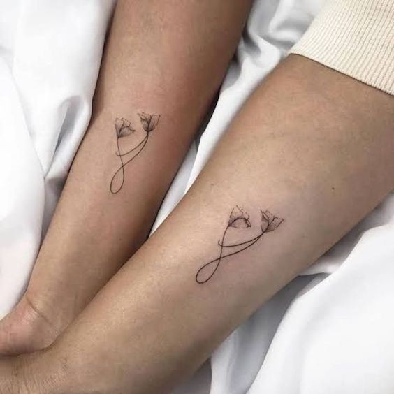 54 top idées de tatouages minimalistes pour femme 39