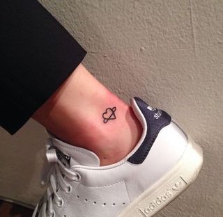 54 top idées de tatouages minimalistes pour femme 45