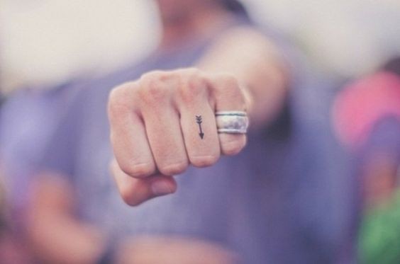 54 top idées de tatouages minimalistes pour femme 47