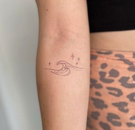 29 Superbes idées de tatouages vague 13