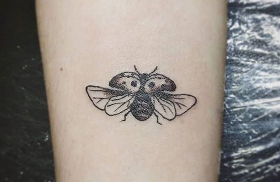 9 Top idées de Tatouages Coccinelle 20