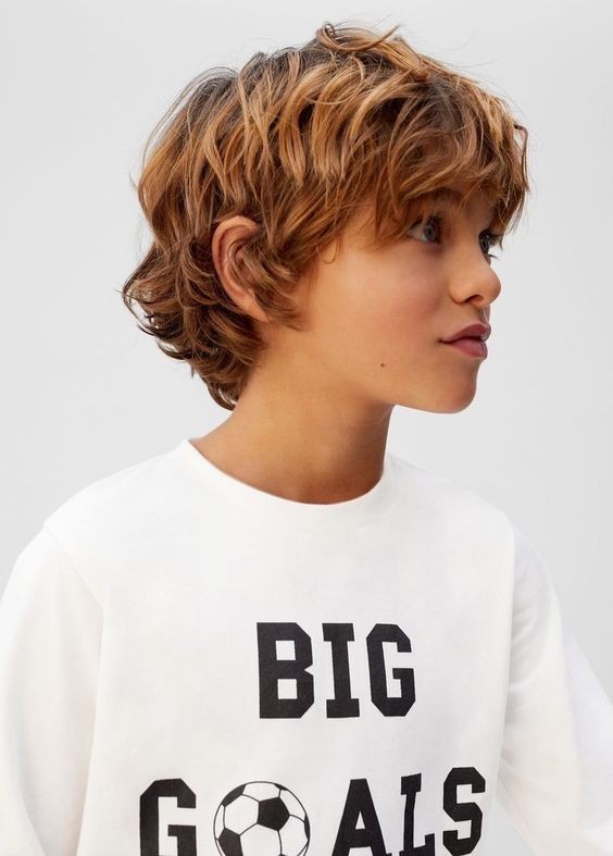 Le top 38 des coupes garçon cheveux longs 5 Le top 38 des coupes garçon cheveux longs 5
